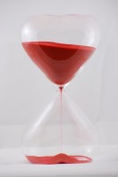 30-Minuten-Sanduhr Herz Herzform rot